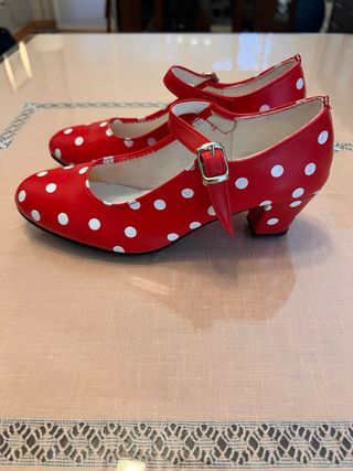Zapatos flamencos lunares talla 36