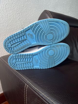 Nike Jordan 1 University Blue