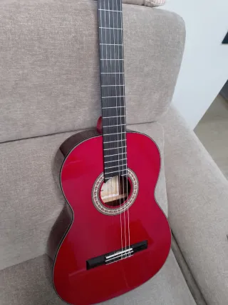 Guitarra Flamenca zurda
 Fhitman 