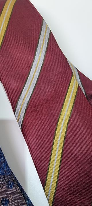 Corbatas Caracciolo Nápoles Italia