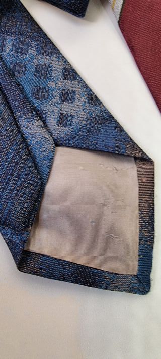 Corbatas Caracciolo Nápoles Italia