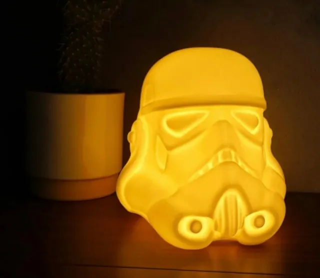 Lampara Casco Stormtrooper Star Wars Cerámica USB