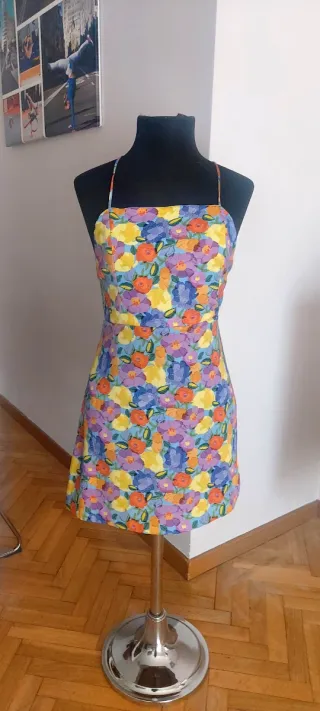 Vestido estampado floral corto