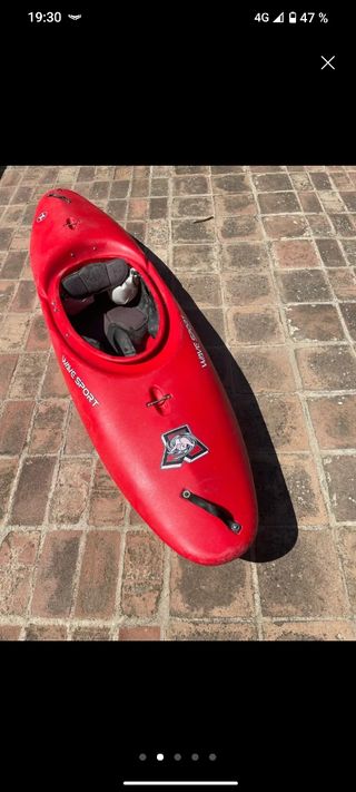 Kayak de aguas bravas Wave Sport rojo