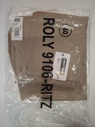 Pantalón tipo chino. Ropa Laboral. 