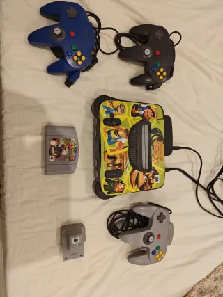 Nintendo 64 + 3 mandos + Mario Kart