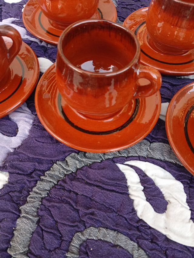 Juego de 5 tazas de barro cocido