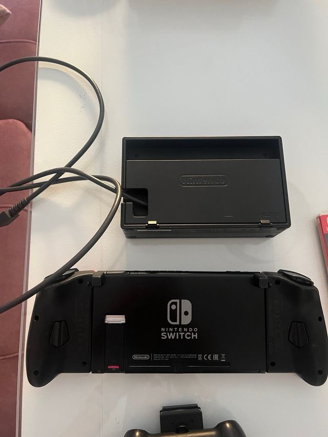 Nintendo Switch Rojo y Negro