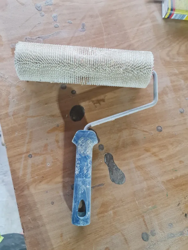 Rodillo para autonivelante