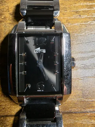 Reloj Lotus Mujer Negro y Plateado