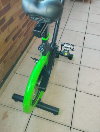 Bicicleta Spinning Bodytone DS06