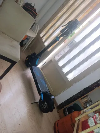 Patinete eléctrico SmartGyro vendó o cambio celula