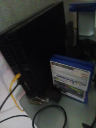 PS4 (PlayStation 4) + 6 Juegos