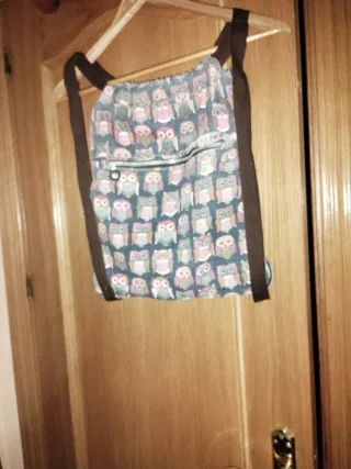 Mochila con estampado de búhos