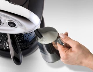 cafetera illy NUEVA A ESTRENAR capsulas X7.1