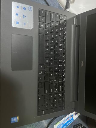 Dell Inspiron 15 serie 3000 grigio