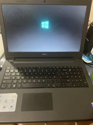 Dell Inspiron 15 serie 3000 grigio
