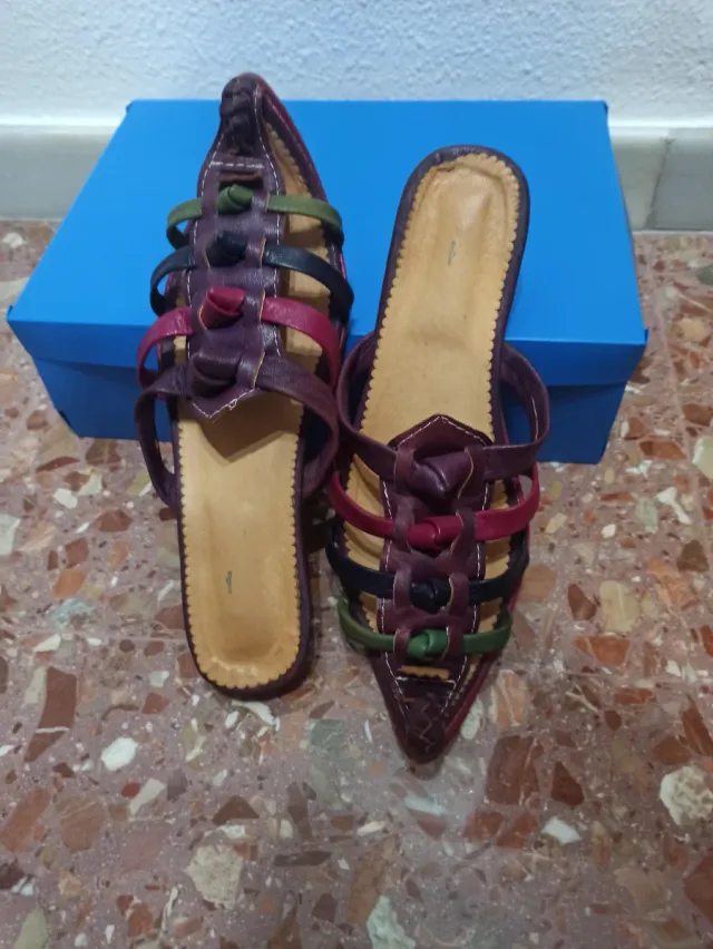 Babuchas árabes piel.