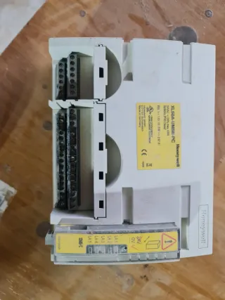 Controlador Honeywell XL50A UMMI PC