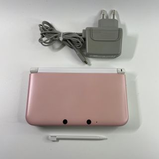 Nintendo 3DS XL Rosa + Caricabatterie
