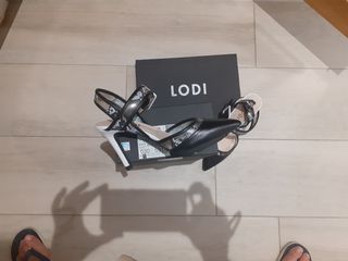 Zapatos de tacón LODI negros y blancos