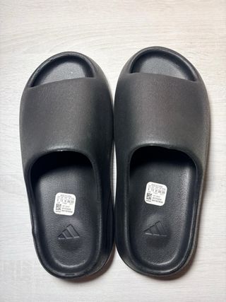 Chanclas Adidas Negras Talla 41.