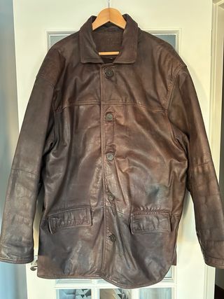 Chaqueta de piel marrón