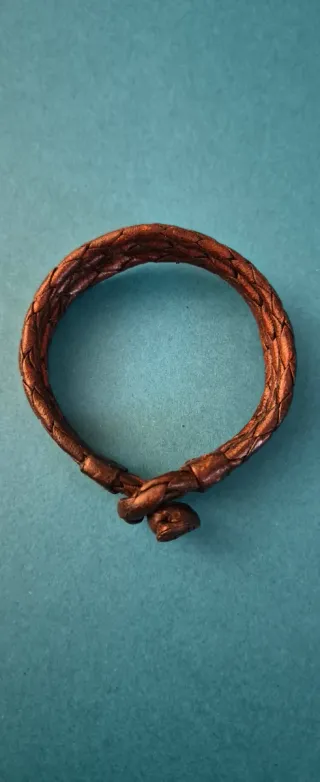 Pulsera trenzada estilo hippie