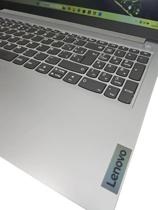 Portátil Lenovo IdeaPad 1 Plata