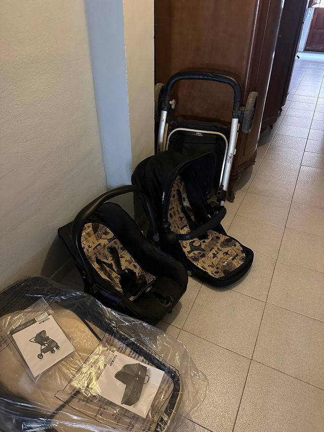 Carro de bebé de tres piezas como nuevo