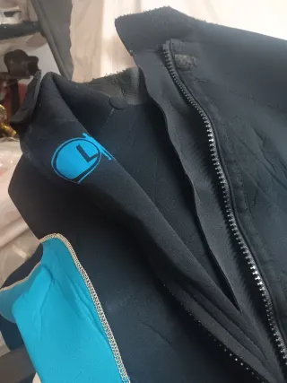 Traje de neopreno talla L