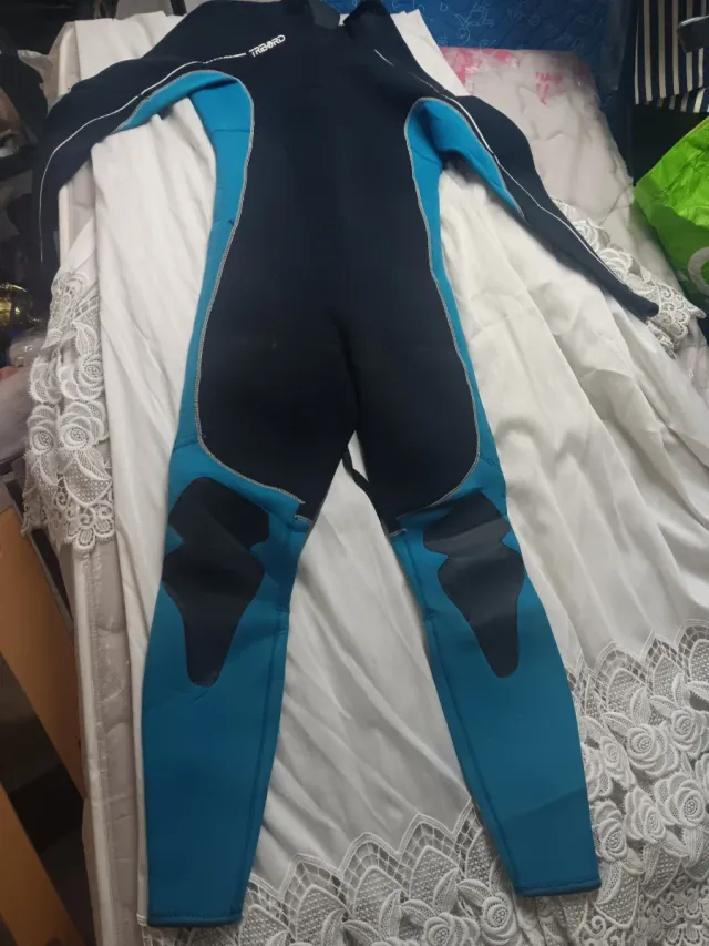 Traje de neopreno talla L