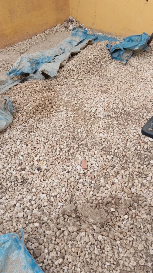 Se regalan piedras decorativas de jardín