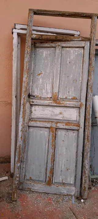 Puerta antigua madera para restaurar