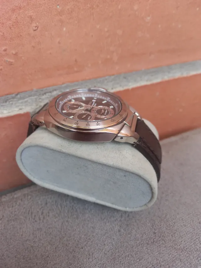 Reloj Seiko Chronograph 100M Marrón/Plata