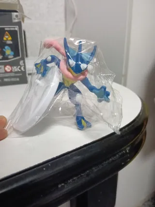 Muñeco Pokémon Greninja