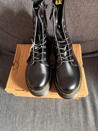 Botas Dr. Martens Negras Plataforma