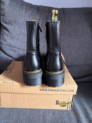 Botas Dr. Martens Negras Plataforma