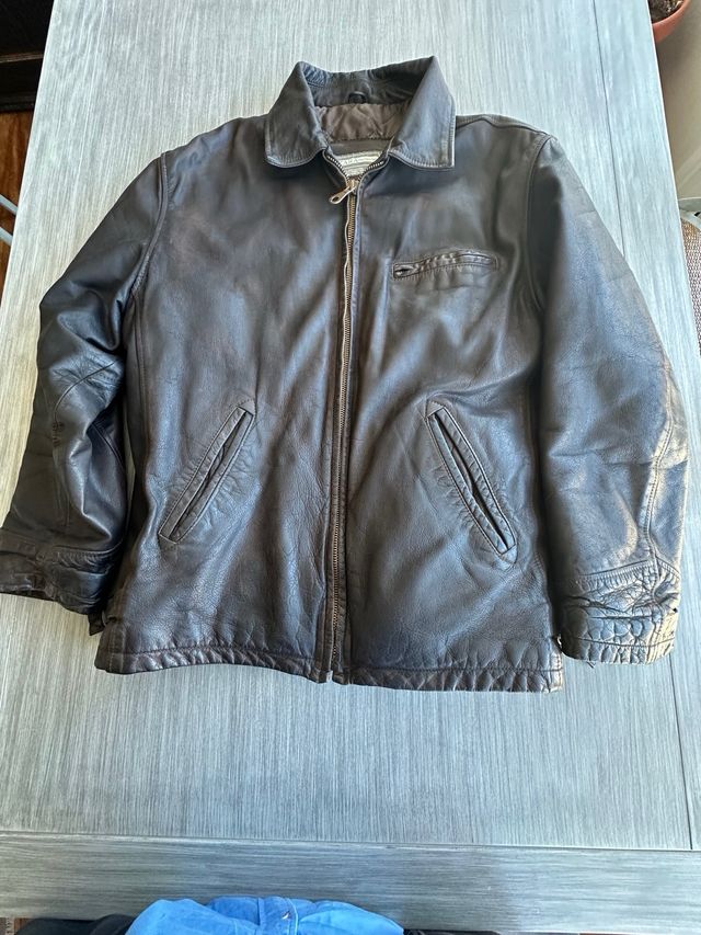 Cazadora de piel marrón