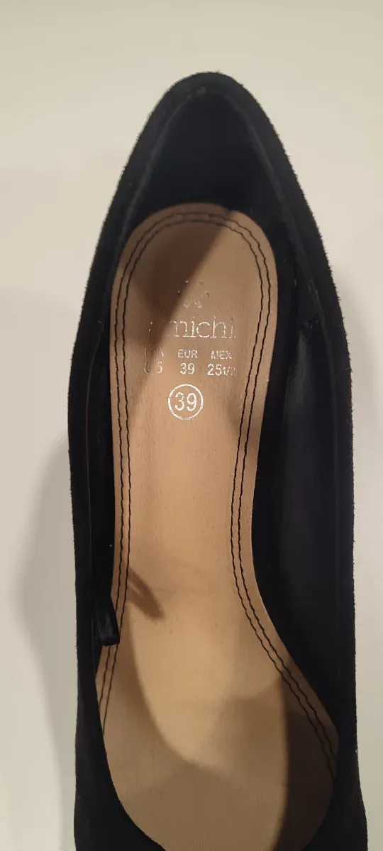 Zapatos de tacón negros T-39