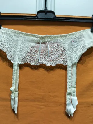 Reggicalze donna pizzo avorio taglia S