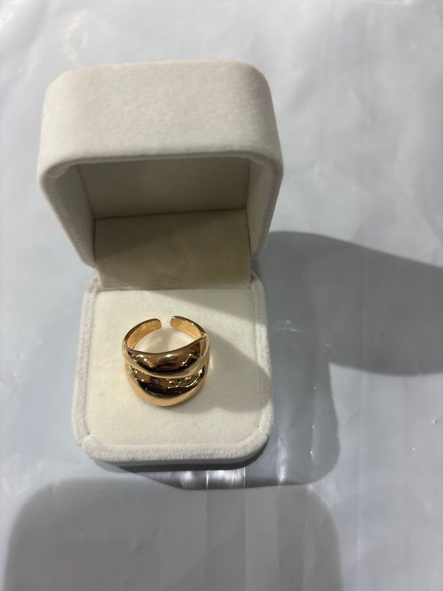 Anillo Dorado Ajustable