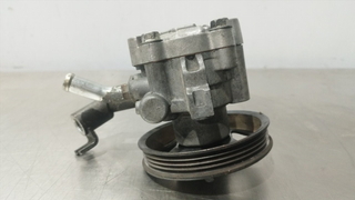 BOMBA DIRECCION NISSAN CABSTAR YD25 S/R