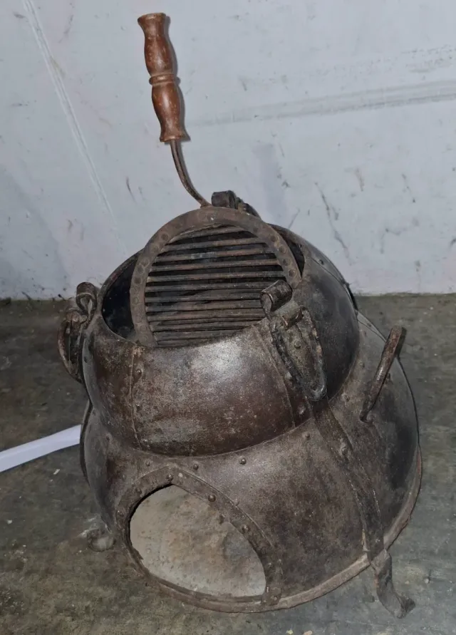 Estufa antigua de metal