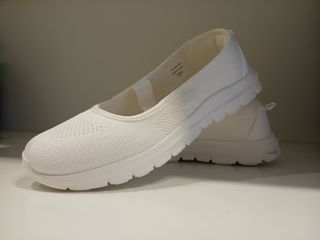 Bailarinas blancas cómodas