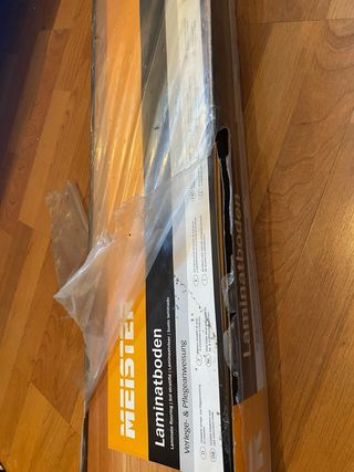 Caja de suelo laminado