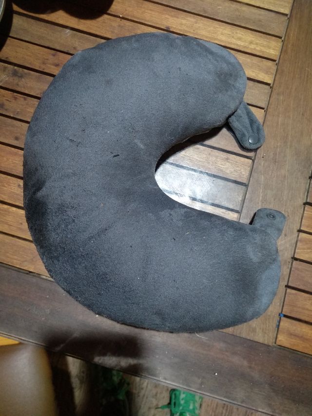 Collarín cervical gris