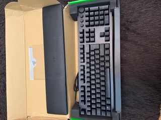 Teclado Razer Huntsman V2 Purple Switches