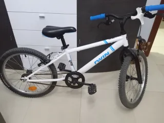 Bicicleta BTWIN 20 Blanca
