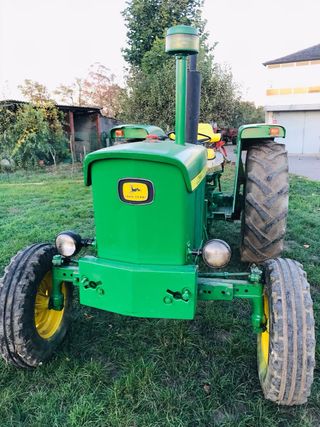 Tractor John Deere 2020